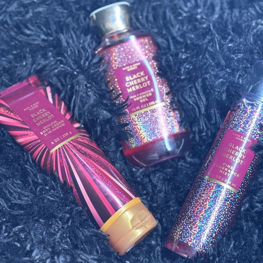 Bath & Body Works Black Cherry Merlot Set - Pink and Gold - Picture 1 of 3